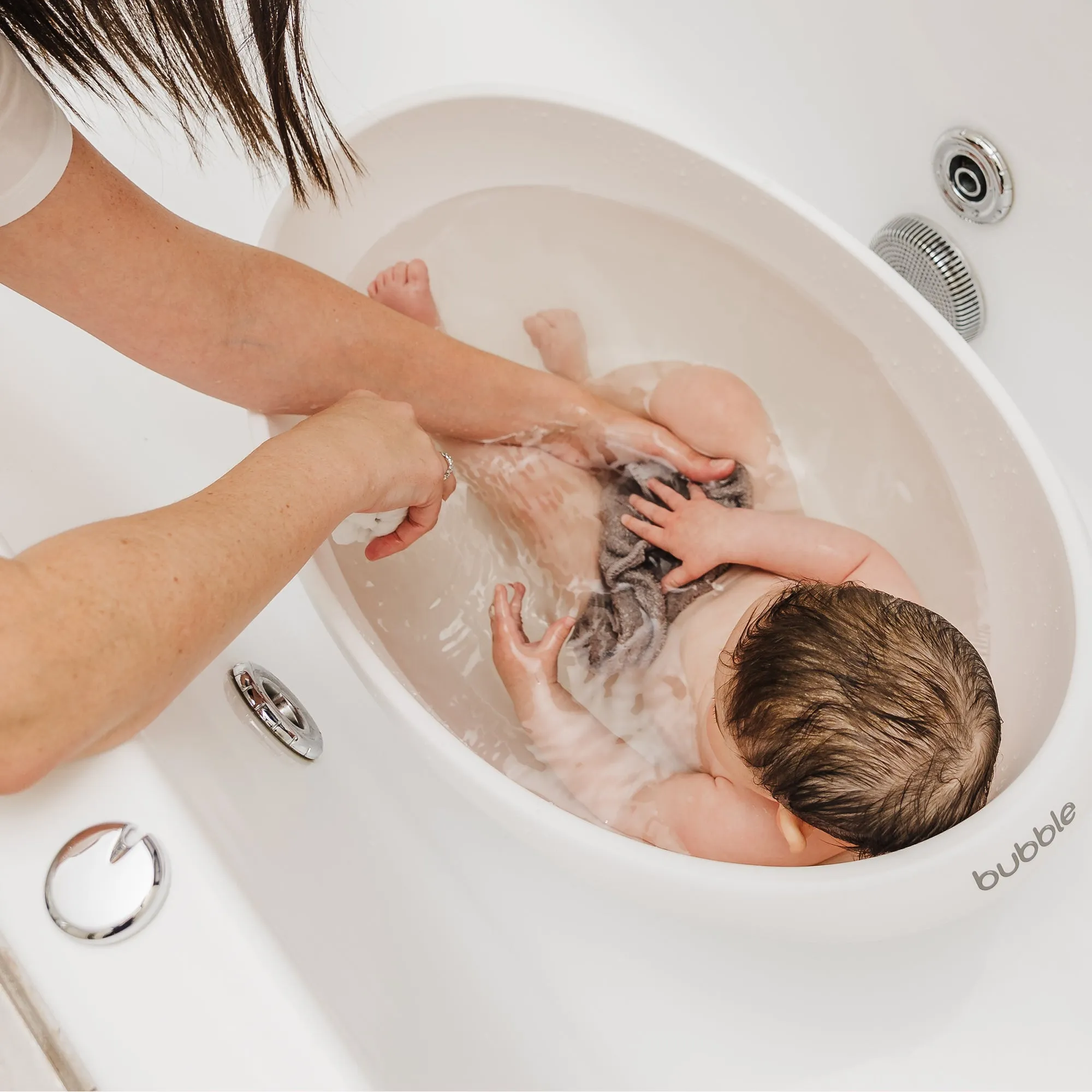 Bubble Cuddle Bath with Bath Seat - White