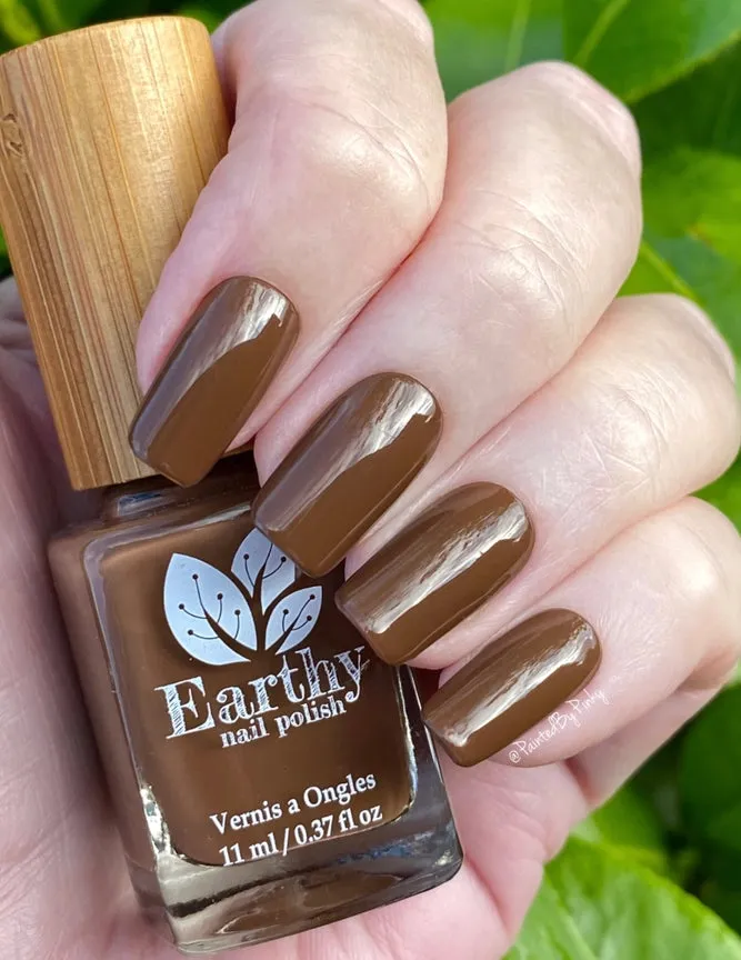 Earthy Plant Based Nail Varnish