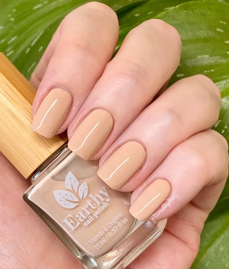 Earthy Plant Based Nail Varnish