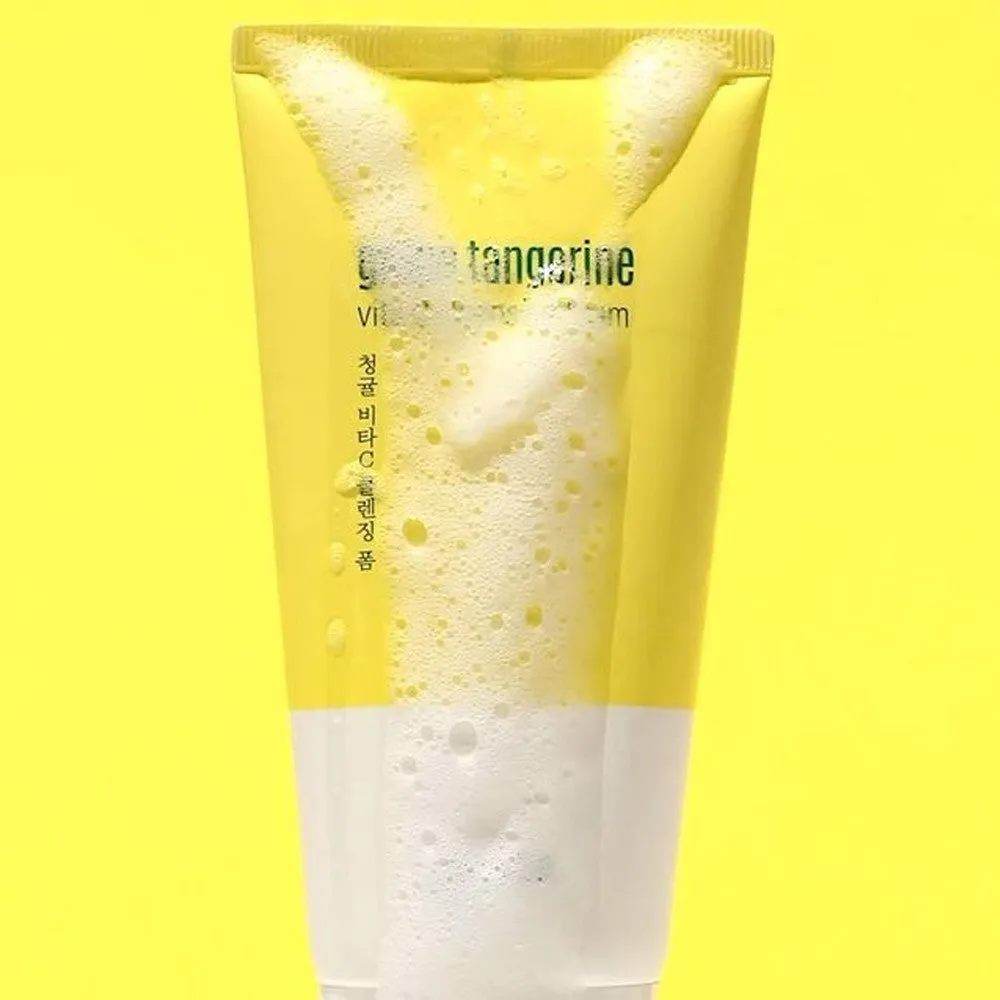 Green Tangerine Vita C Cleansing Foam