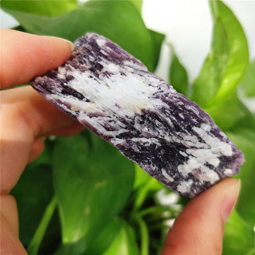 Raw Lepidolite Stone- Lepidolite Crystal - Stress Relief - Healing Stone - Reiki Healing - Meditation - Metaphysical - Purple Crystal